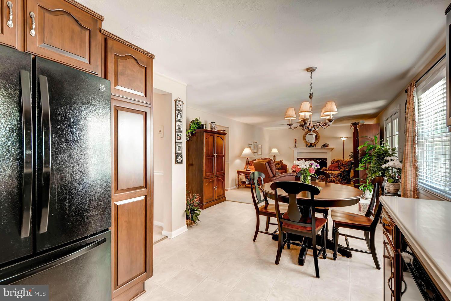 4829 Vicky Road Baltimore, MD 21236 - Photo 10 of 26 Kitchen
