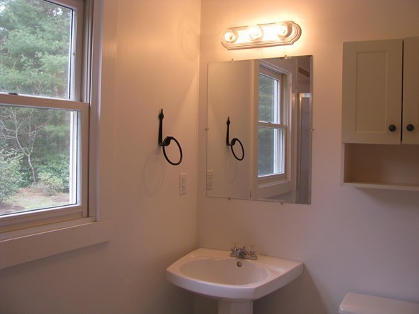 305 Simon Narrows Road Mashpee, MA 02649 - Photo 7 of 22