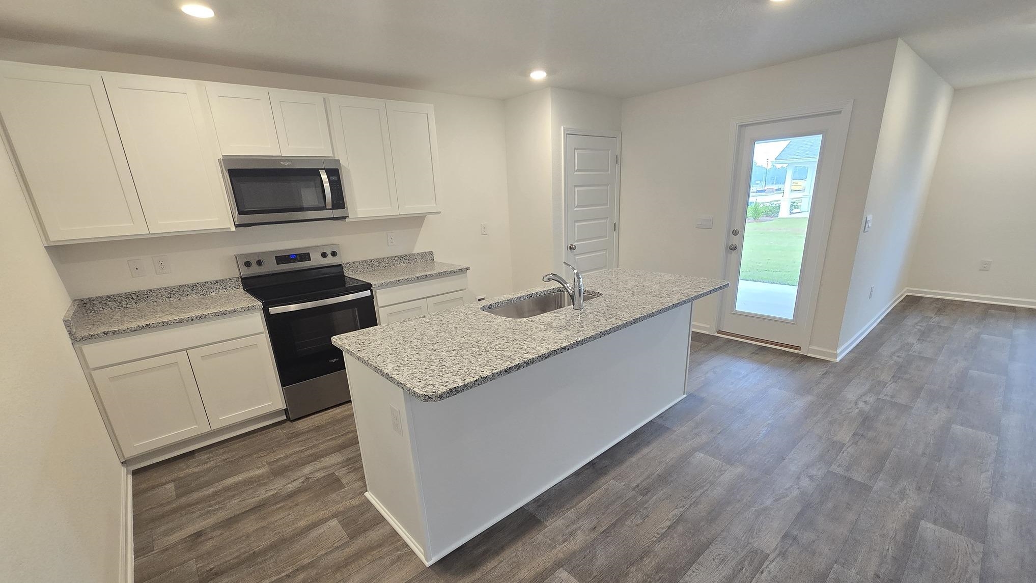 17824 Hens Avenue Foley, AL 36535 - Photo 4 of 33