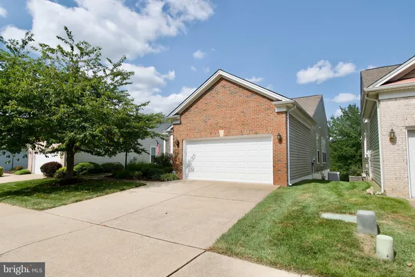 $679,000 | 1842 Faversham Way, Woodbridge, VA 22192
