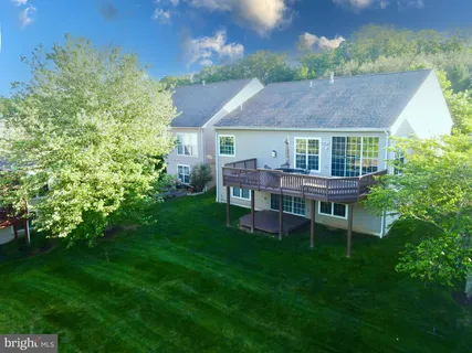 $679,000 | 1842 Faversham Way, Woodbridge, VA 22192