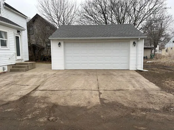 $160,000 | 509 9th Avenue South, St. James, MN 56081