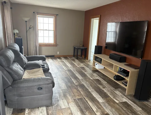 $160,000 | 509 9th Avenue South, St. James, MN 56081