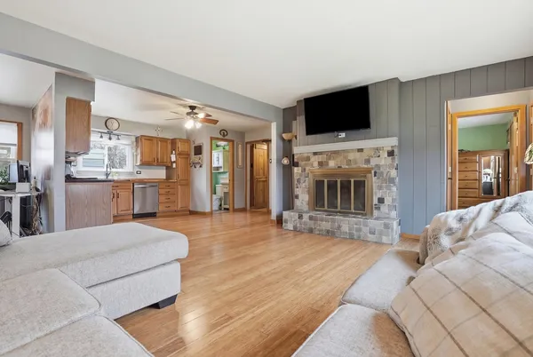 $325,000 | 14756 Lorel Avenue, Oak Forest, IL 60452