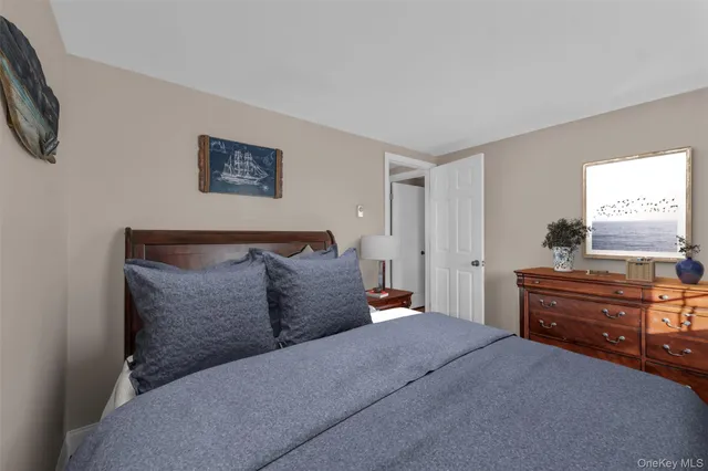 $650,000 | 39 Appel Drive, Shirley, NY 11967