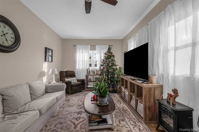 $650,000 | 39 Appel Drive, Shirley, NY 11967