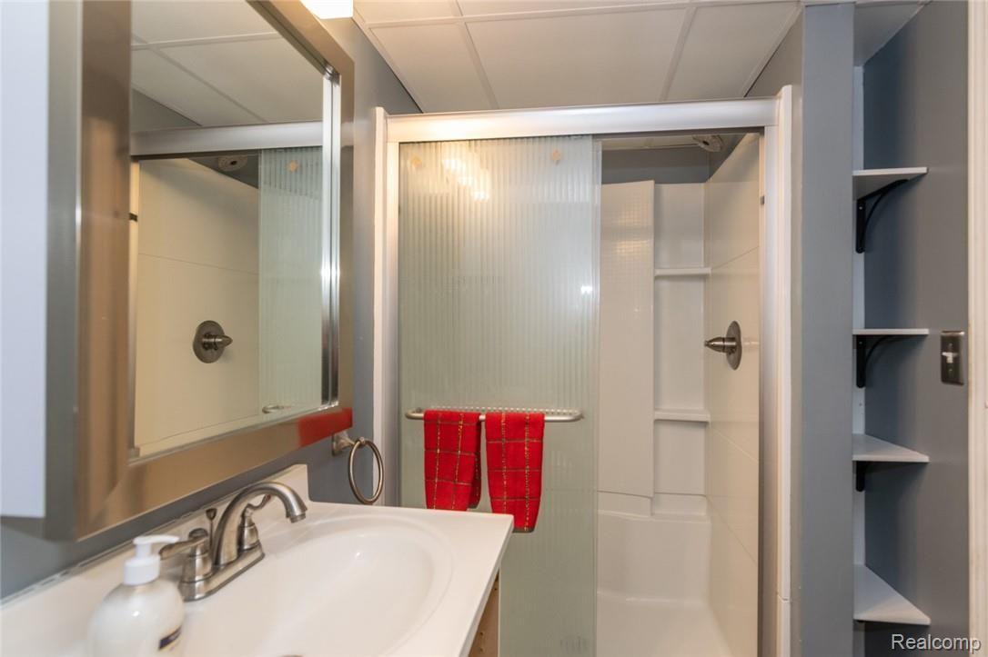 32403 Woody Road Fraser, MI 48026 - Photo 22 of 28 23_DSC_3313_mls.jpg