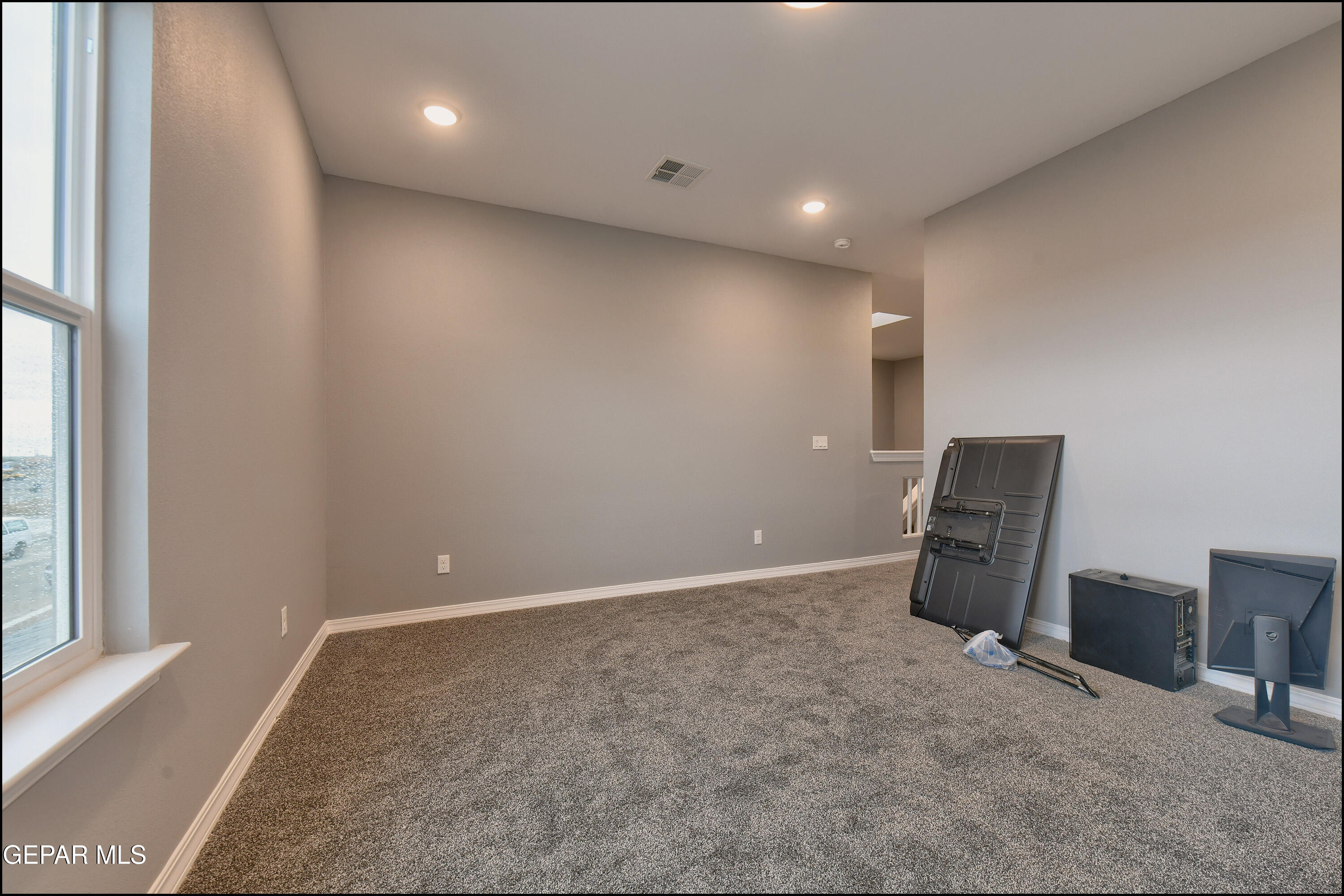 8408 Phil Place Vinton, TX 79821 - Photo 35 of 43 Loft
