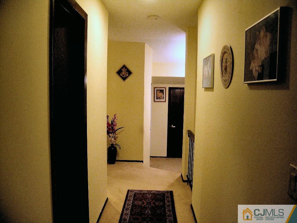 5802 Hana Road Edison, NJ 08817 - Photo 8 of 17