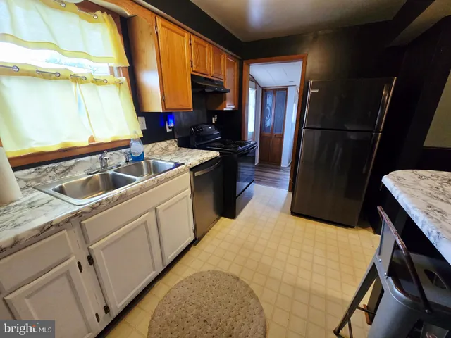 $104,900 | 14619 Redwood Street, Cresaptown, MD 21502