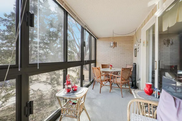 $198,000 | 4360 Brookside Court, Unit 218, Edina, MN 55436