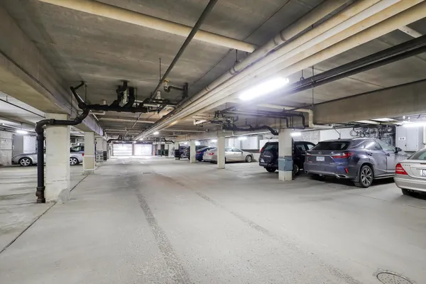 $198,000 | 4360 Brookside Court, Unit 218, Edina, MN 55436