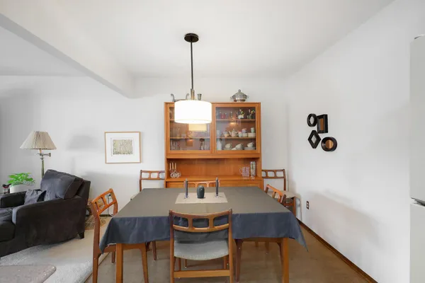 $198,000 | 4360 Brookside Court, Unit 218, Edina, MN 55436