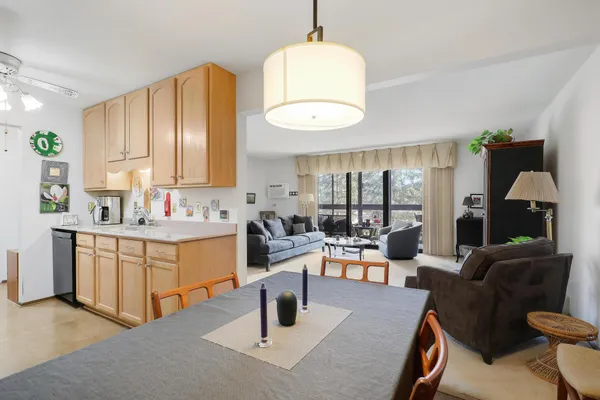 $198,000 | 4360 Brookside Court, Unit 218, Edina, MN 55436