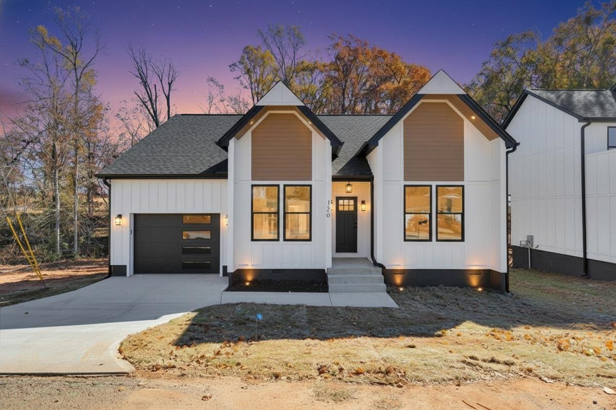 120 Lyman Avenue Duncan, SC 29334 - Photo 1 of 37
