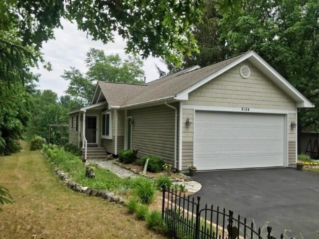 8184 West Royal Road Canadian Lakes, MI 49346 - Photo 5 of 28 7