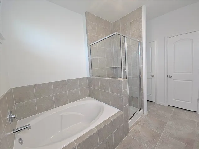 $359,900 | 14214 Singing Oaks Trail, Houston, TX 77045