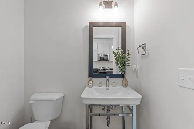 $2,850 | 5 Seawell Avenue, Unit 106, Raleigh, NC 27601