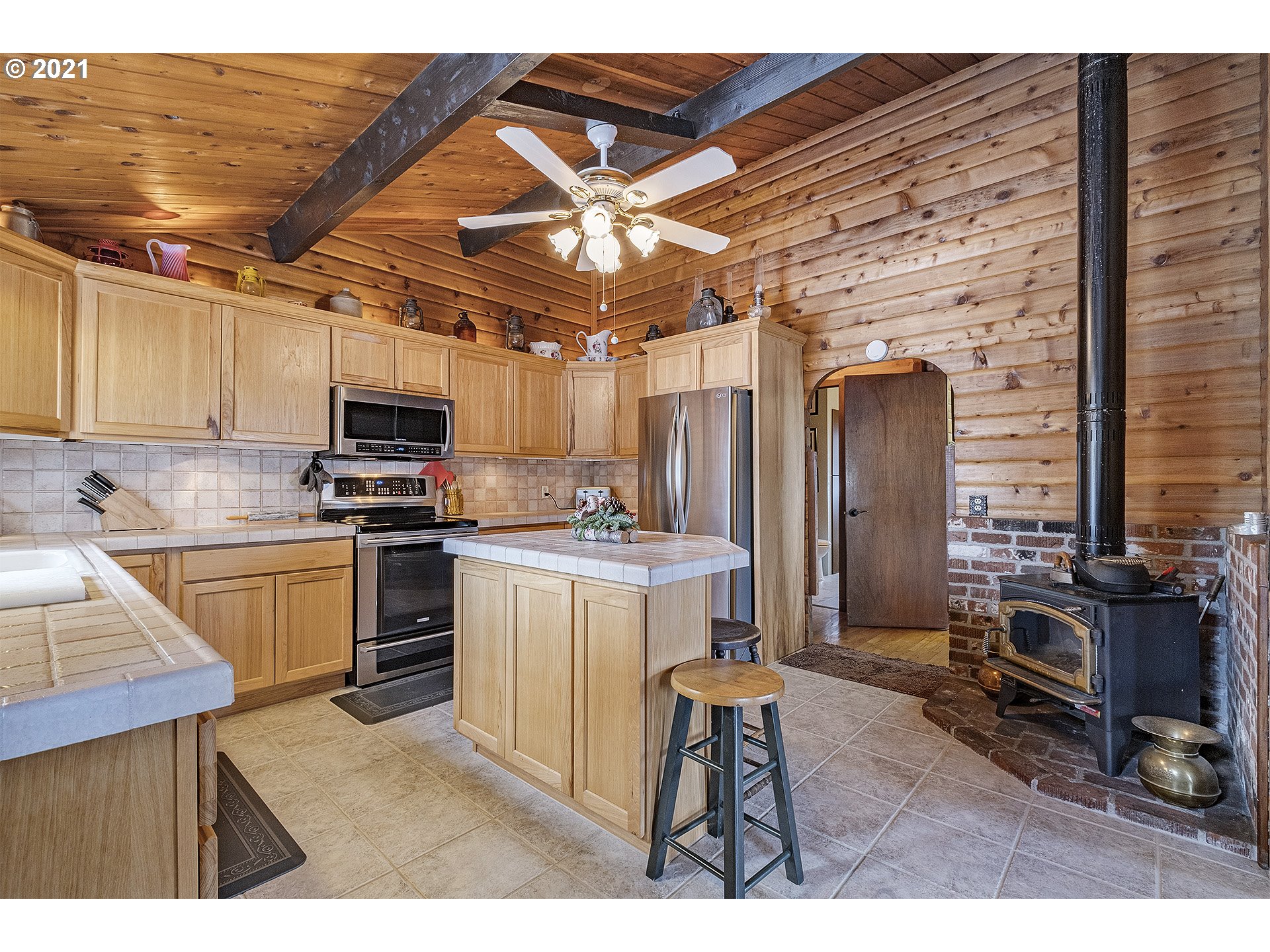 17525 Southwest Neugebauer Road Hillsboro, OR 97123 - Photo 12 of 31