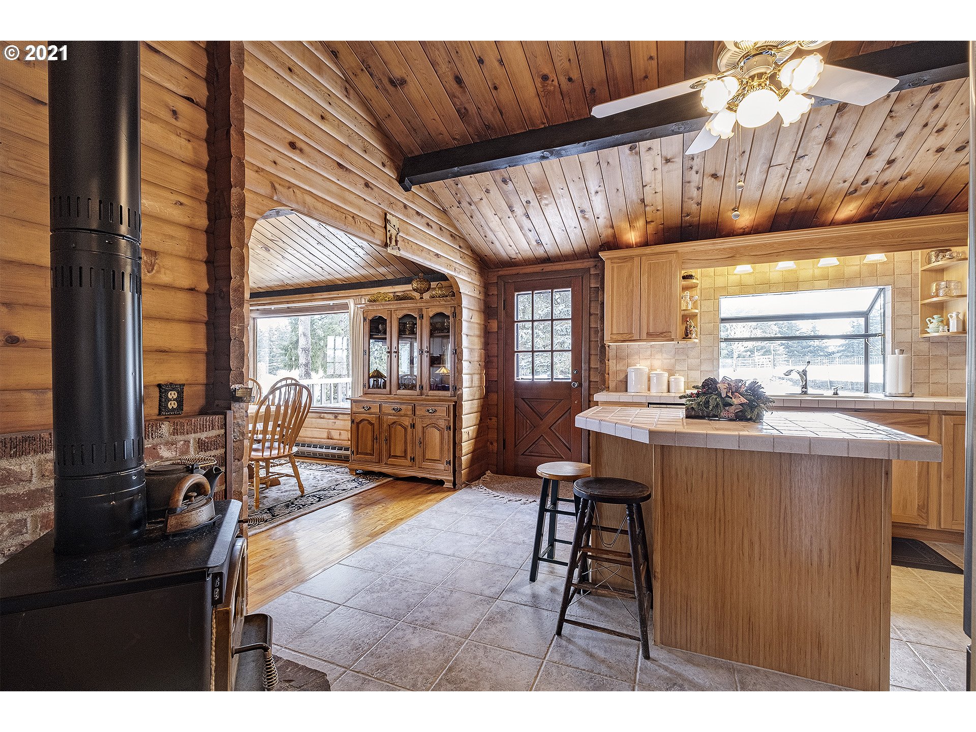 17525 Southwest Neugebauer Road Hillsboro, OR 97123 - Photo 13 of 31