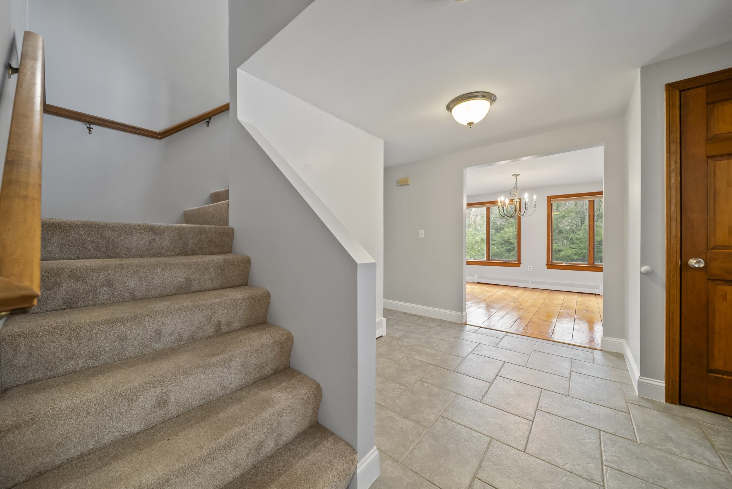 10 Colman Path Merrimack, NH 03054 - Photo 5 of 52 Gallery Image 5