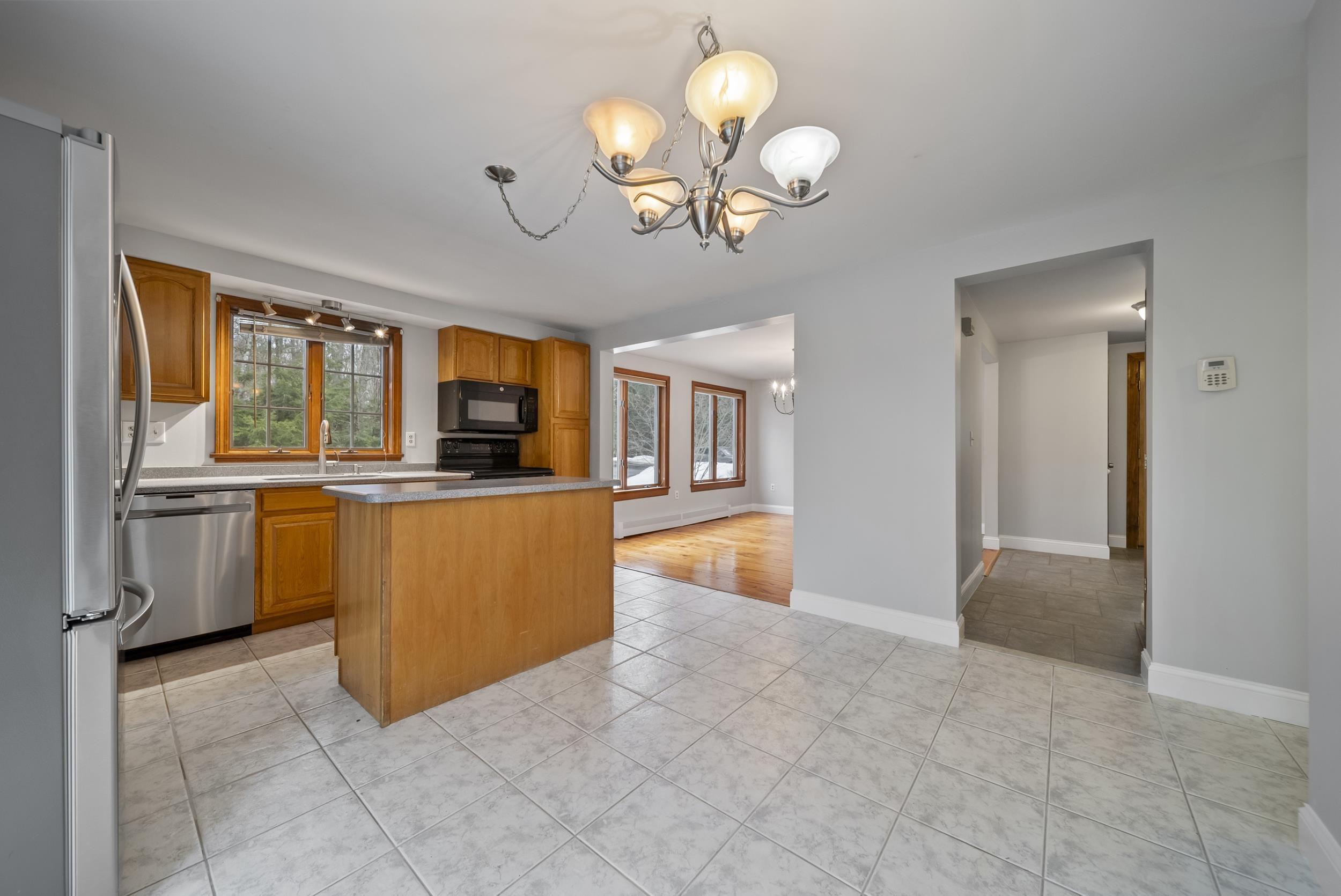 10 Colman Path Merrimack, NH 03054 - Photo 10 of 52 Gallery Image 10
