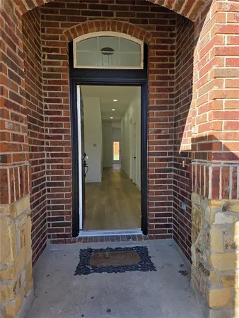 $2,500 | 10013 Daly Drive, Fort Worth, TX 76053