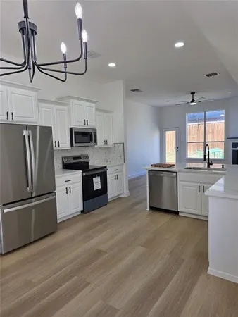 $2,500 | 10013 Daly Drive, Fort Worth, TX 76053