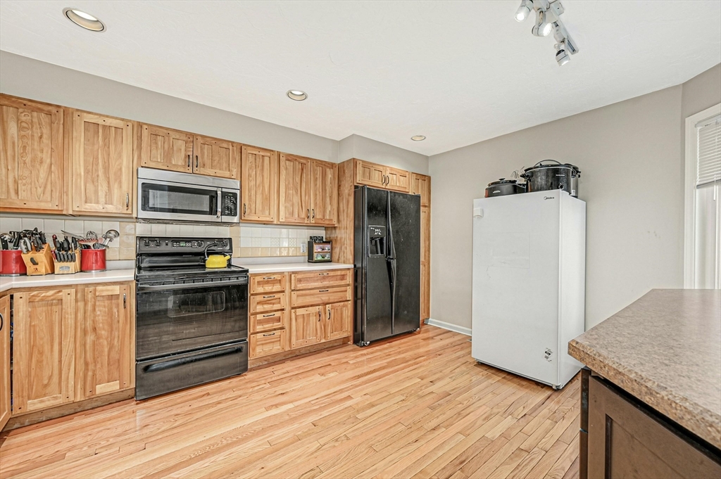 73 Pointe Rok Drive, Unit 73 Worcester, MA 01604 - Photo 11 of 42 Gallery Image 11