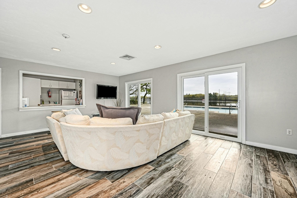 73 Pointe Rok Drive, Unit 73 Worcester, MA 01604 - Photo 33 of 42 Gallery Image 33