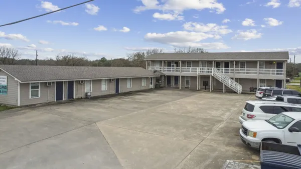 $725,000 | 3527 Farm To Market Road 523, Oyster Creek, TX 77541