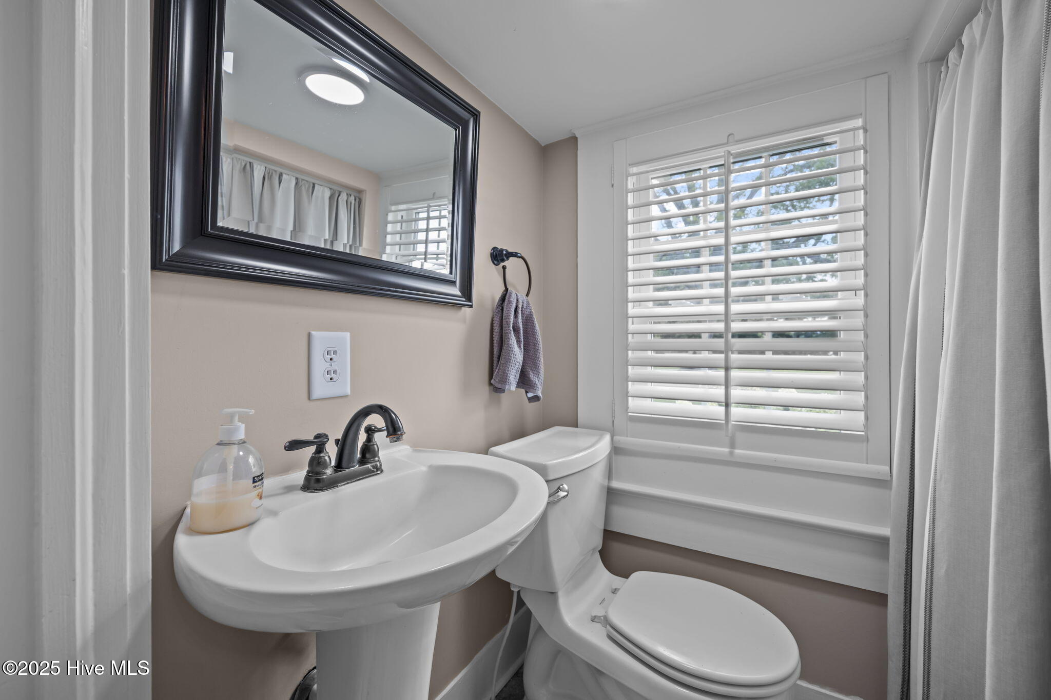 5624 Archbell Road Bath, NC 27808 - Photo 27 of 135 17-web-or-mls-BLS_0039