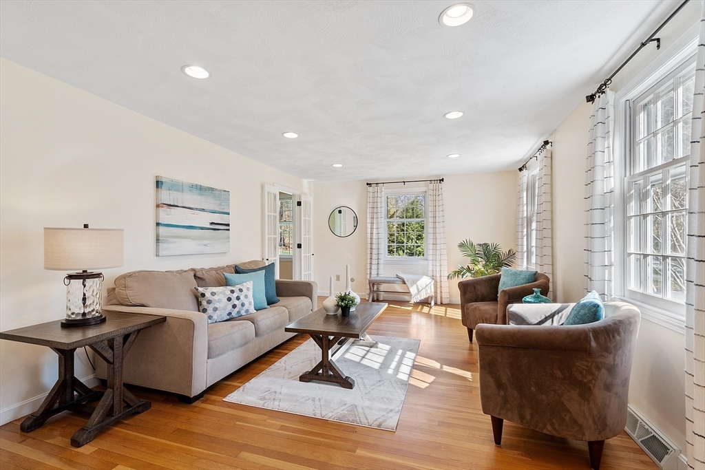 4 Court Road Westford, MA 01886 - Photo 17 of 42 Gallery Image 17