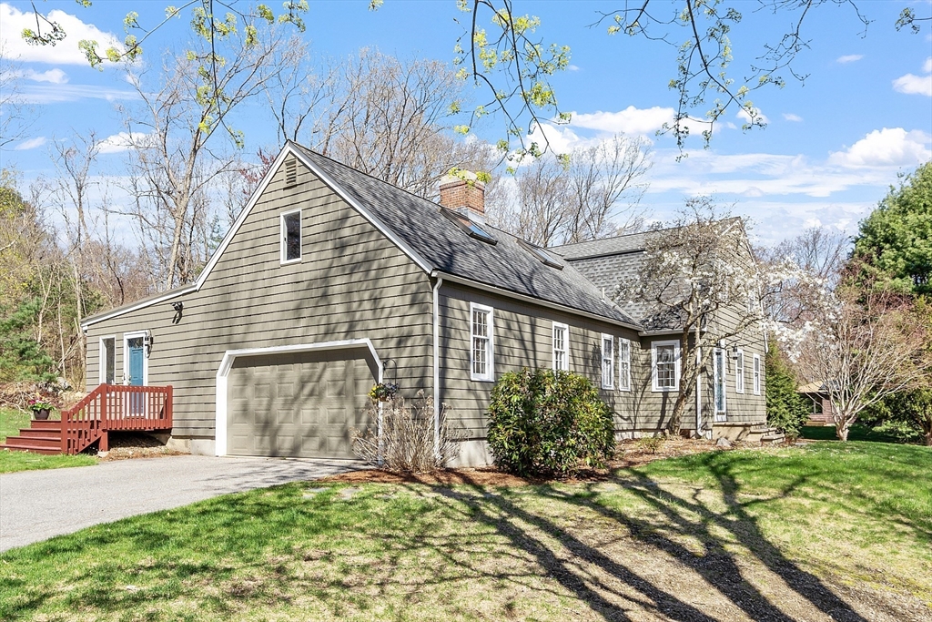 4 Court Road Westford, MA 01886 - Photo 4 of 42 Gallery Image 4