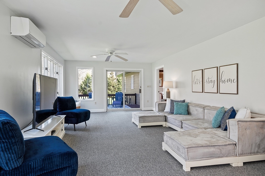 4 Court Road Westford, MA 01886 - Photo 7 of 42 Gallery Image 7