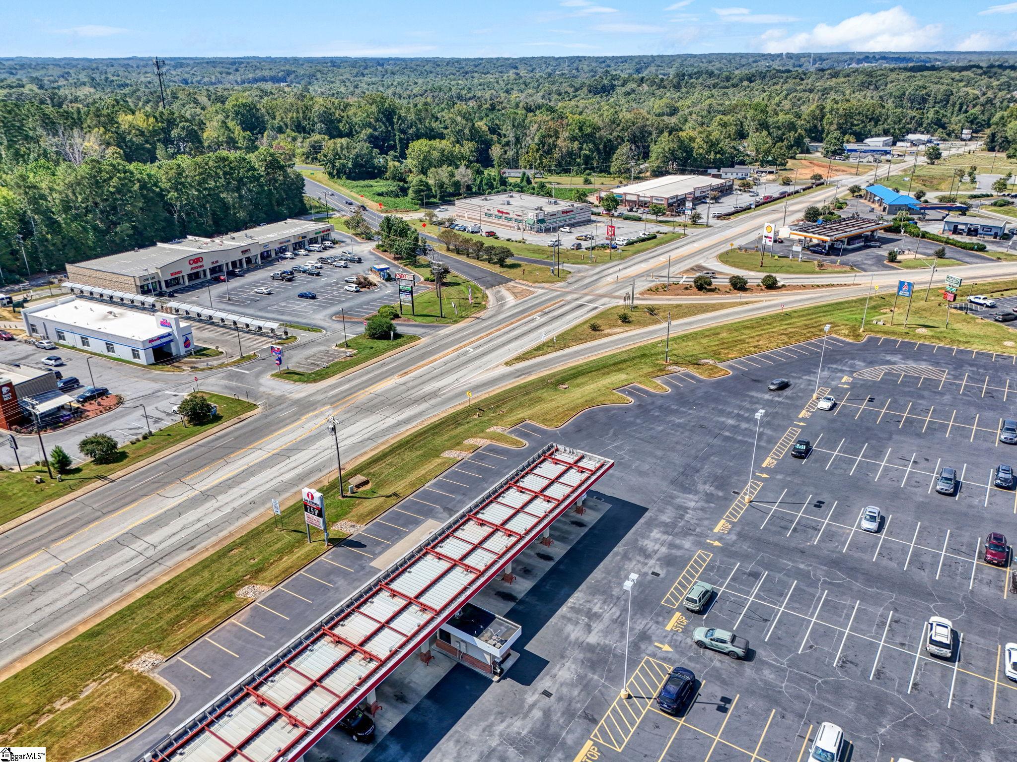 790 East Main Street Laurens, SC 29360 - Photo 12 of 27