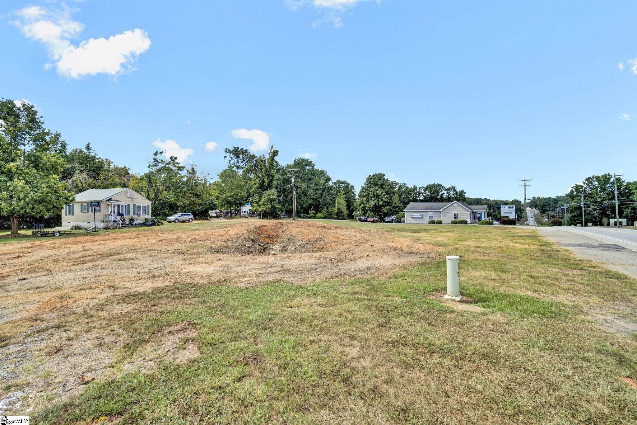 790 East Main Street Laurens, SC 29360 - Photo 25 of 27