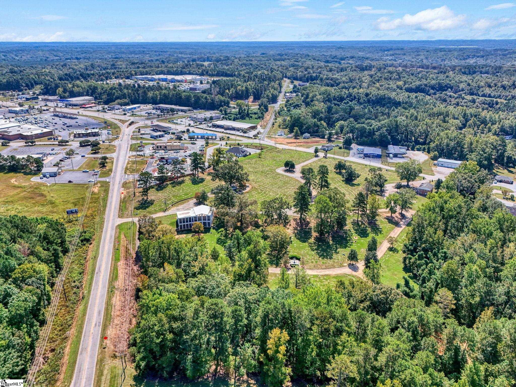 790 East Main Street Laurens, SC 29360 - Photo 7 of 27