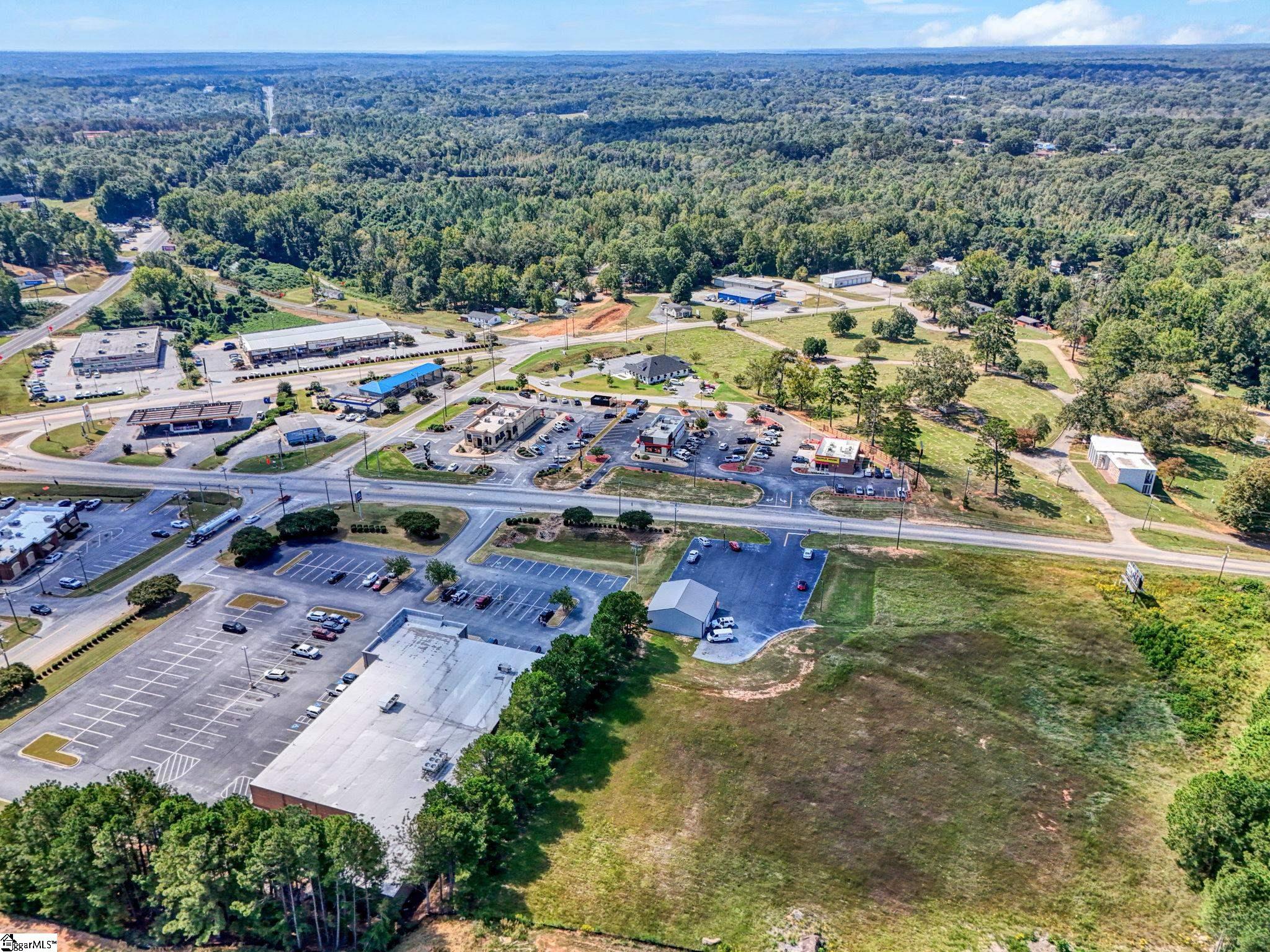 790 East Main Street Laurens, SC 29360 - Photo 8 of 27
