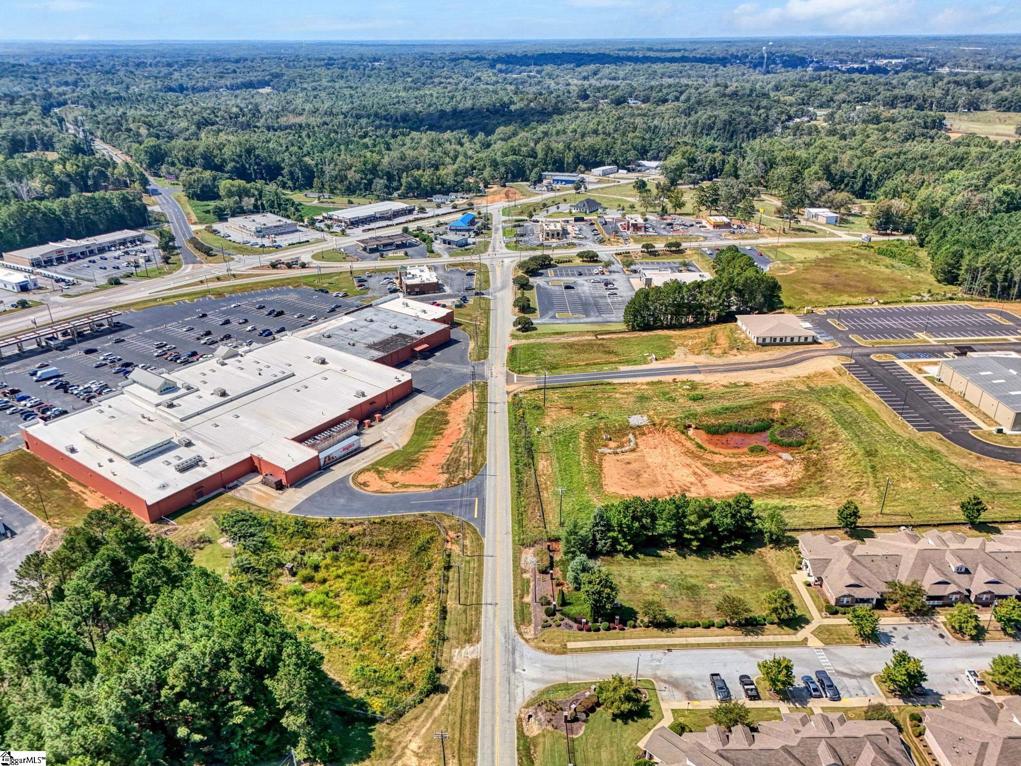 790 East Main Street Laurens, SC 29360 - Photo 9 of 27