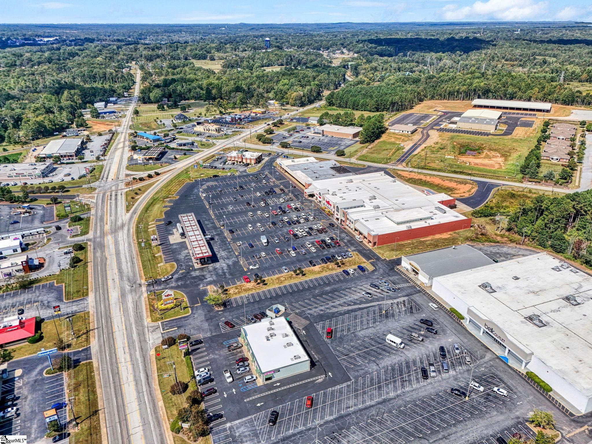 790 East Main Street Laurens, SC 29360 - Photo 10 of 27