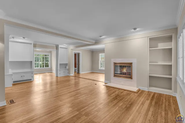 $365,000 | 2 Southwest Westboro Place, Topeka, KS 66604