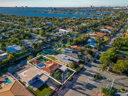 $2,750,000 | 7770 Hawthorne Avenue, Miami Beach, FL 33141