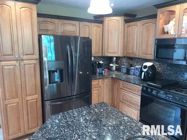 59 Frontier Lake Drive Springfield, IL 62707 - Photo 10 of 15