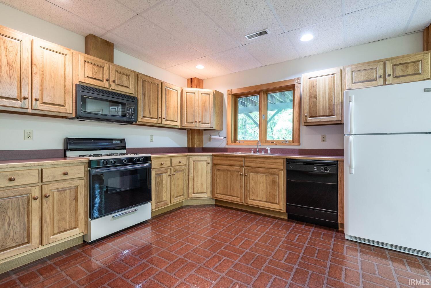 2557 South Smith Road Bloomington, IN 47401 - Photo 26 of 36