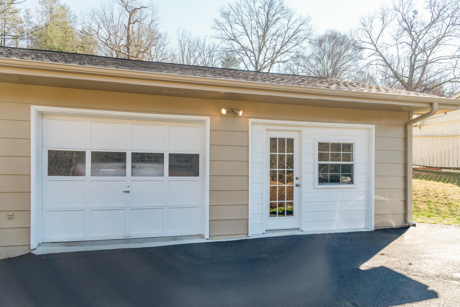 216 Jackson Road Hixson, TN 37343 - Photo 5 of 23 216_Jackson_Rd_05