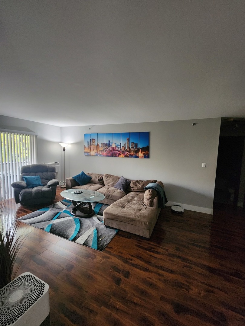 280 North Westgate Road, Unit 317 Mount Prospect, IL 60056 - Photo 8 of 29 Gallery Image 8