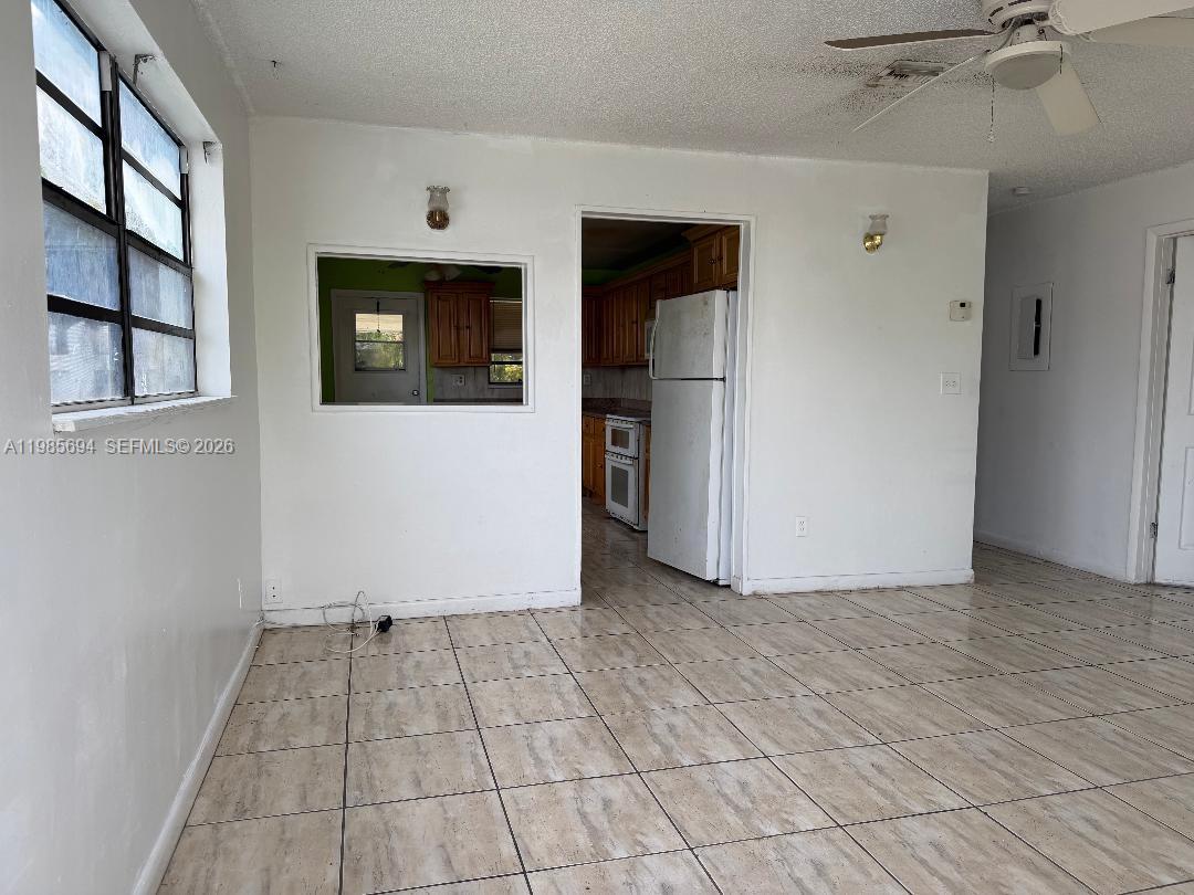 2001 Southwest 100th Avenue Miramar, FL 33025 - Photo 4 of 8