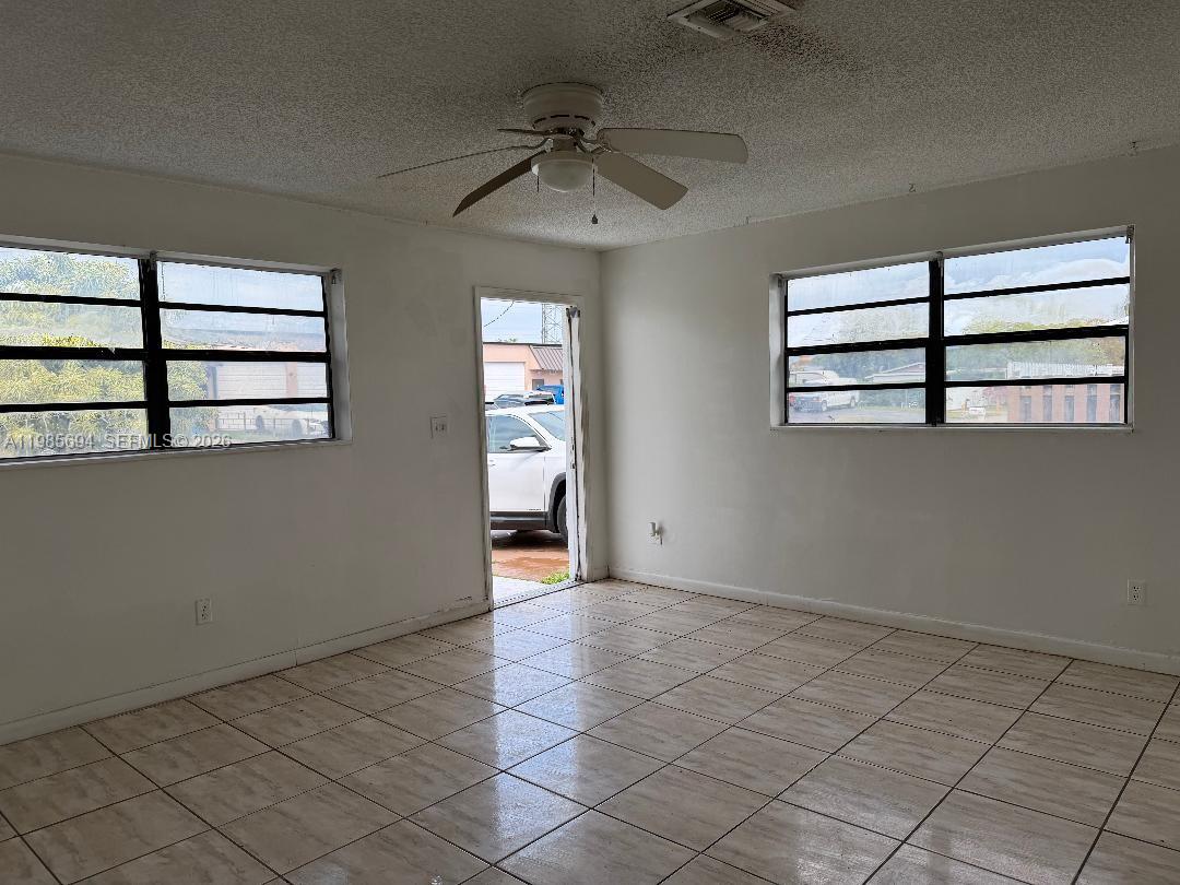 2001 Southwest 100th Avenue Miramar, FL 33025 - Photo 5 of 8