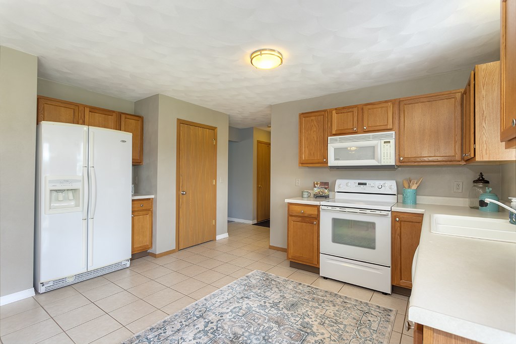 4089 Linden Road Rockford, IL 61109 - Photo 11 of 27 Gallery Image 11